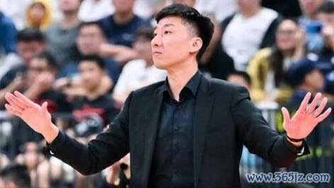 韩硕接掌四川男篮帅印 球队期待其严格管理训练