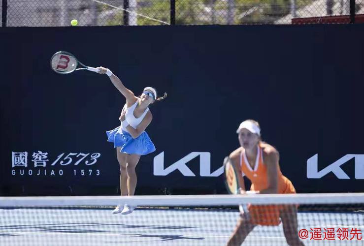 郭涵煜携手姆拉德诺维奇澳网首轮大胜 强势挺进女双次轮