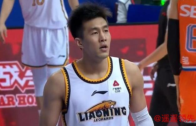 郭艾伦9分4失误背后，杜锋的战术本上，只写着一行字