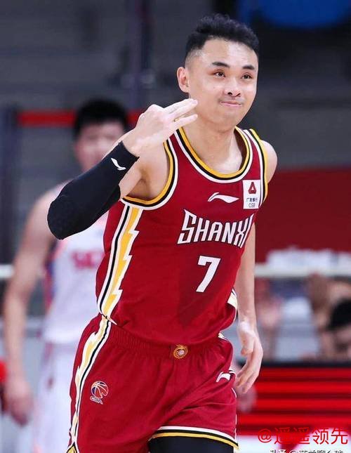 都在说原帅对山西贡献几乎为0，那我问你三分王就在底角投篮哪个教练敢放任他，这就是原帅对山西的真实作用